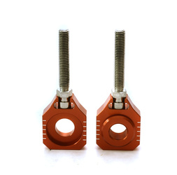 Napinacz tylnej ośki ze śrubą ktm sx 65 '16-20, husqvarna tc 65 '17-20 kolor pomarańczowy (kpl.-2szt.)