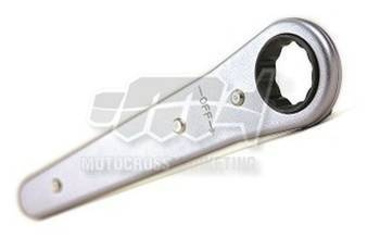 M.c. klucz do świec