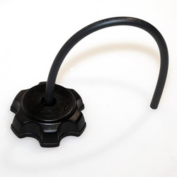 Korek zbiornika suzuki rm 125/250 '94-'05 kolor czarny