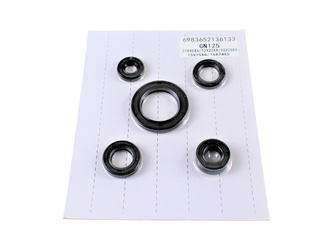 Komplet uszczelniaczy olejowych silnika Suzuki GN125