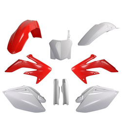 KOMPLET PLASTIKÓW (FULL KIT) HONDA CRF 250R '09 W ZESTAWIE TABLICA PRZEDNIA (8657500002) I OSŁONY AMORTYZARORÓW (8351700002) KOLOR CZERWONO BIAŁY OEM