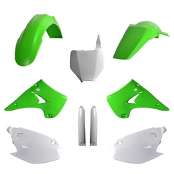KOMPLET PLASTIKÓW (FULL KIT) KAWASAKI KX 125/250 '03 W ZESTAWIE TABLICA PRZEDNIA (8660800002) I OSŁONY AMORTYZARORÓW (8395000001) KOLOR ZIELONY OEM
