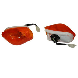 Kierunkowskaz  lewy przód zzr1100 kit01451l