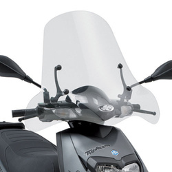 Szyba yamaha bw'125 (10-16), aerox r 50 (13-18), mbk nitro (13-17)  59 x 70 cm przezroczysta - potrzebne mocowanie pod dany model