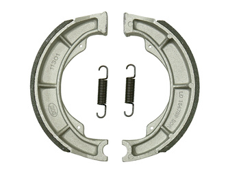 SZCZĘKI HAMULCOWE SUZUKI LT-A/LT-F 400, LS650, DR750,GR650 TYŁ (S606N)