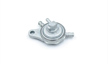 Kranik Paliwa Power Force Podciśnieniowy Przykręcany Do Ramy 3 Wyjścia  Gy6100008