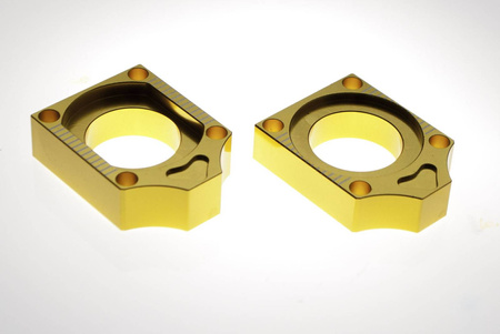 Napinacz tylnej ośki yamaha yzf 250/450 '10-'14 kolor złoty (kpl.-2 szt)