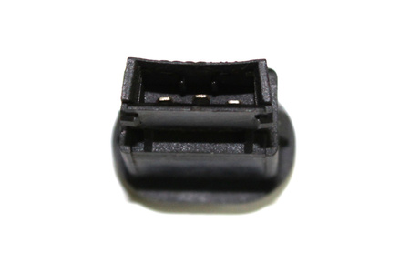 Włącznik świateł awaryjnych GY6 50 139QMB – Przycisk 3 piny