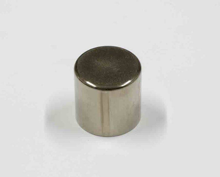 Tłoczek zacisku hamulcowego przód kawasaki vn 800 '96-'06, vn 1500 '96-'00, vn 1600, vn 1500n, kle 650, ex 650 '08, (oem:43048-1073) 