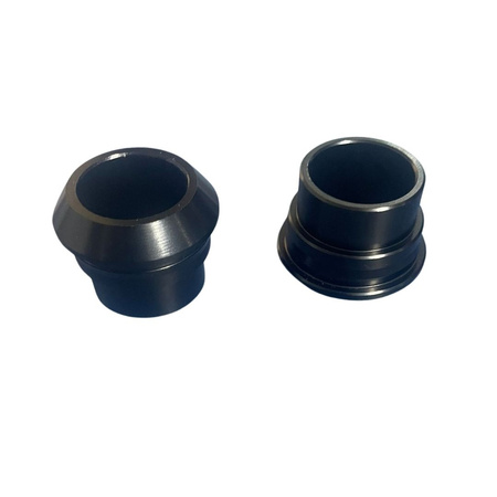 DYSTANSE / TULEJKI KOŁA PRZEDNIEGO BETA RR / X-TRAINER '14-'25 KOLOR CZARNY