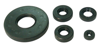 Tourmax komplet (zestaw) uszczelniaczy silnikowych honda vt 500c/e '83-'86 (made in japan)