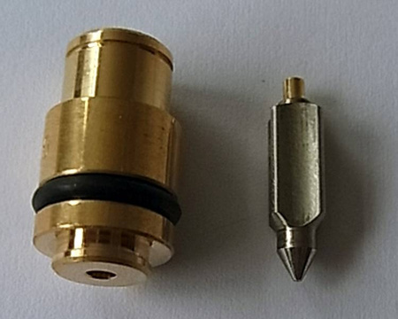 Zaworek iglicowy z gniazdem suzuki dr 125se '94-96, gn 125 '82-97, gsx 600f katana '88-96, gsx-r 750 '86-87, gsx-r 1100 '86-88, ltf 250 quad