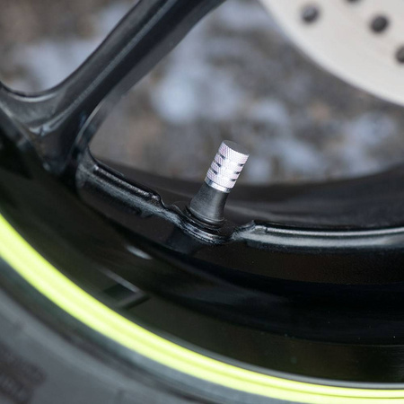 Nakrętki na wentyl srebrne Oxford