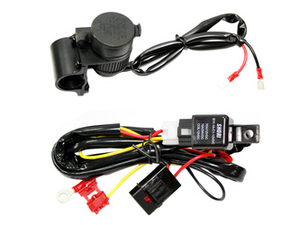 Gniazdo zapalniczki z przekaźnikiem