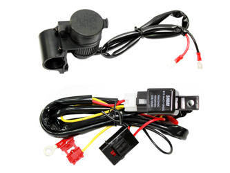 Gniazdo zapalniczki z przekaźnikiem