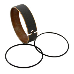 Zestaw tuningowy tylnego amortyzatora (zestaw do konwersji z tulei plastikowej tłoka oem na metalową - panewka) z o-ringami kayaba 50mm - pa