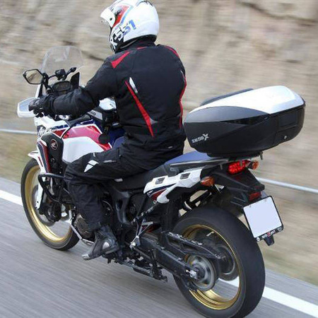 Kufer Shad SH59X aluminiowa pokrywa 46-59 l