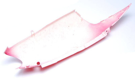 Plastik pod siedzenie prawy 125 GY6 4T czerwony