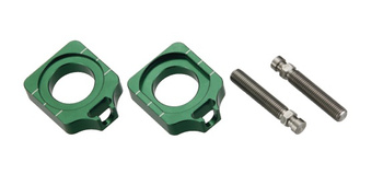 Napinacz tylnej ośki ze śrubą kawasaki kxf 250/450 '04-'14 kolor zielony (kpl.-2szt.)