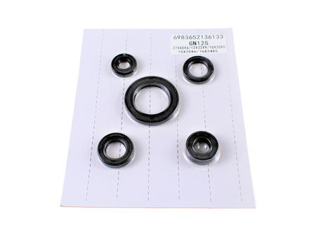 Komplet uszczelniaczy olejowych silnika Suzuki GN125