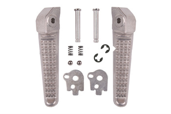 Zestaw podnóżków (podnóżki) pasażera kompletny z mocowaniami honda cb 400 '93-98, cbr 250 '87-97, cbr 900 '93-99, cbr 929 '00-01, cbr 954 '02-03, vtr 1000 '97-05, cbr 600 '91-02, vfr 750/800 '90-10, cbr 1100xx '96-05, cb 1300 '03-17 kolor srebrny