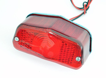 LAMPA TYLNA DO KLASYKÓW (WZÓR LUCAS) (LATA 1963 - 1973)