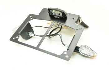 MOCOWANIE TABLICY REJESTRACYJNEJ Z OŚWIETLENIEM I KIERUNKOWSKAZAM