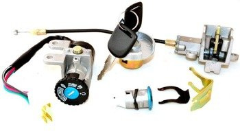 Stacyjka z kluczykami oraz korkiem skuter 4T 10"