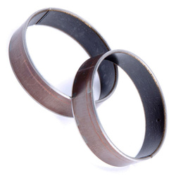 Tulejki (panewki) zawieszenia przedniego (2szt) 43x46x12mm (04)