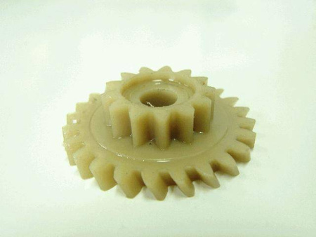 Koło pośrednie napędu pompy oleju i cieczy chłodzącej