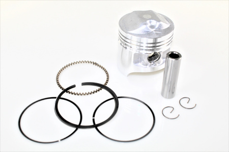 Tłok kompletny do motocykla Suzuki GN125 / GZ125 – 57 mm