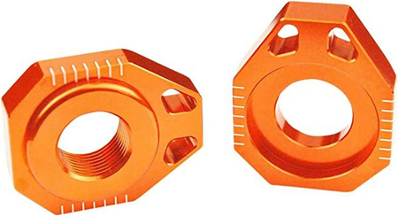 Napinacz tylnej osi ktm sx 85-250 sx, 250-450sxf, 125-500 exc, excf kolor pomarańczowy