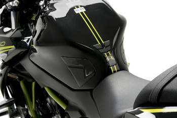 Tankpad Puig Extreme Do Kawasaki Z650 17-22 (Trzyczęściowy) Carbon