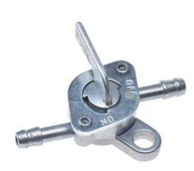 Kranik paliwa przelotowy na wąż 5 mm quad skuter