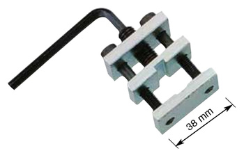 Przyrząd ułatwiający montaż zapinki i zakówki do łańcuchów napędowych (zaciskarka) (zakuwarka)
