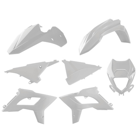 Komplet plastików beta 2t/4t '13-'17 (restyling na model 2022) kolor biały