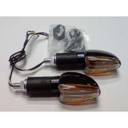 KIERUNKOWSKAZY ŻARÓWKOWE 21W (KOMPLET - 2 SZTUKI) DŁUGIE KOLOR CZARNY