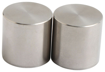 Komplet tłoczków (tłoczki przód) zacisku hamulcowego husaberg 450/550 '05-'08, ktm adv 640 '98-'03, egs 125/250/300/400 '94-'99, exc 125/250