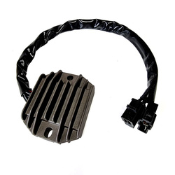 Gz 2022/08 regulator napięcia suzuki gs 500 e/f '89-11,