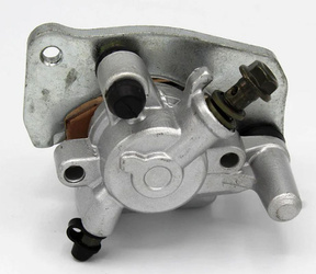 Zacisk hamulcowy suzuki lt-a 400f '05-'15, lt-f 400f/lt-a 750x '08-'15, lt-a 450x '05-'15, lt-a 500x '10-'15, lt-a 700x '05-'07 prawy przód