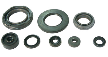 Tourmax komplet (zestaw) uszczelniaczy silnikowych yamaha rd 250/350 '82 (made in japan)