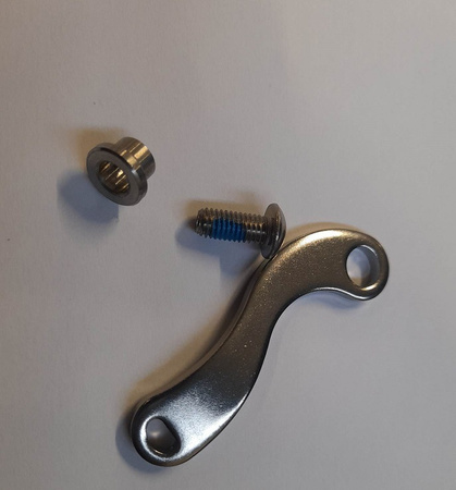 Mocowanie sprężyny z tulejką i śrubą stopki bocznej ktm exc/excf '17-'23 , husqvarna fe/te '17-'23 , gagaec '21-'23