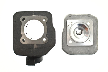 Cylinder Żeliwny Z Głowicą Power Force Basic Peugeot Buxy Speedfight Vivacity 47mm 2t