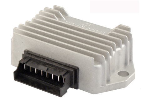 Regulator napięcia piaggio