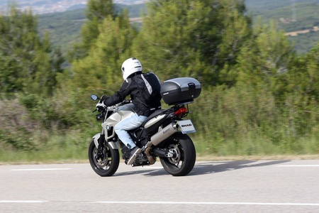 Kufer motocyklowy centralny Shad SH45