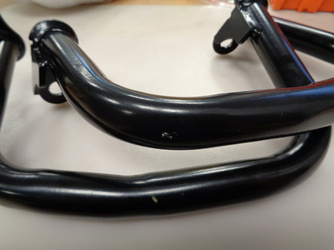 Gmole osłony silnika triumph bonneville t100 (17-19), bonneville t120 (16-19), street twin 900 (16-19) czarne - drugi gatunek - odpryski lakieru